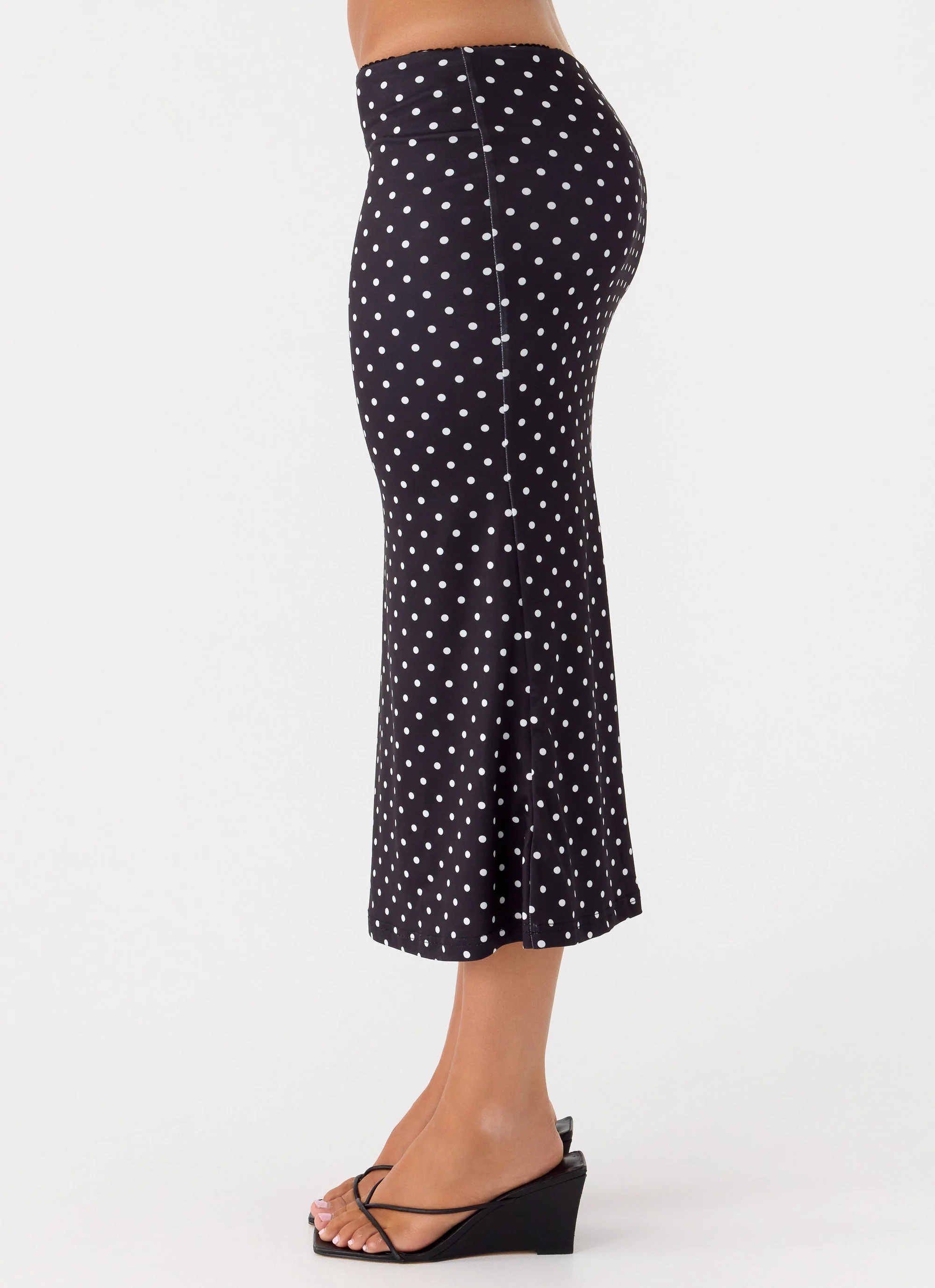 Bahama Low Rise Midi Skirt - Black Polkadot - Image 3