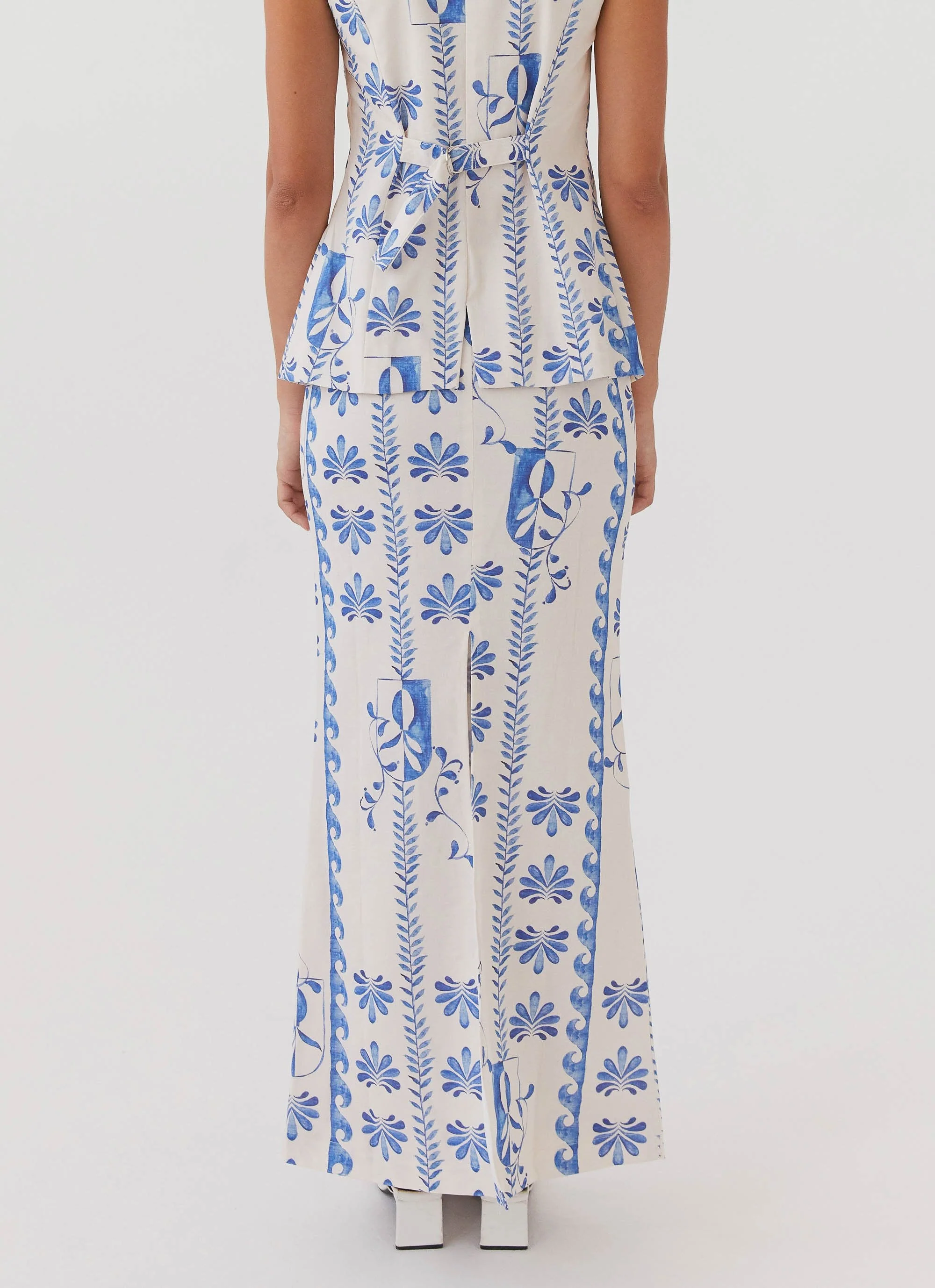 Born For Bordeaux Linen Midi Skirt - Floral Wave - Image 4