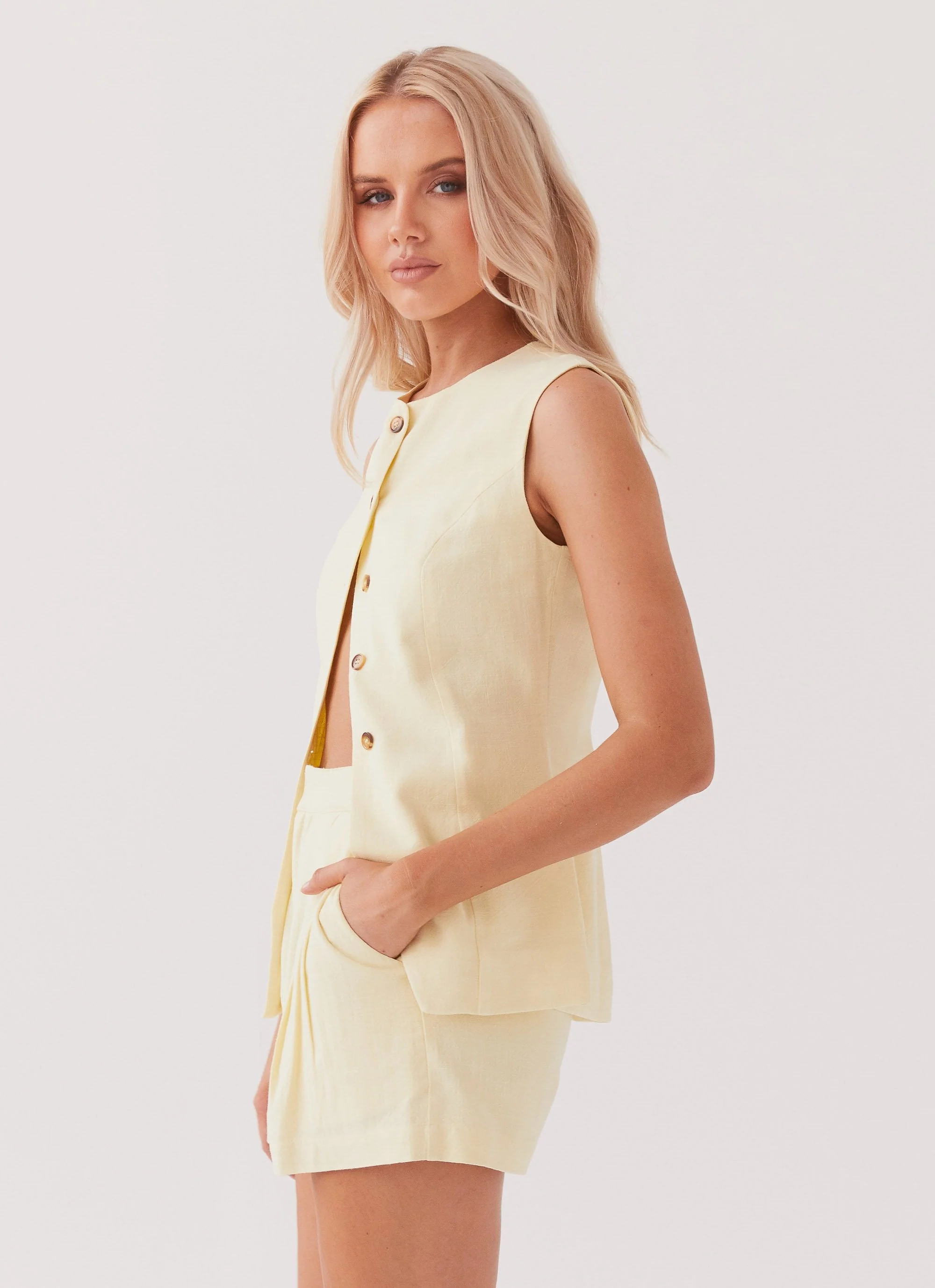 Born For Bordeaux Linen Shorts - Lemon - Image 3
