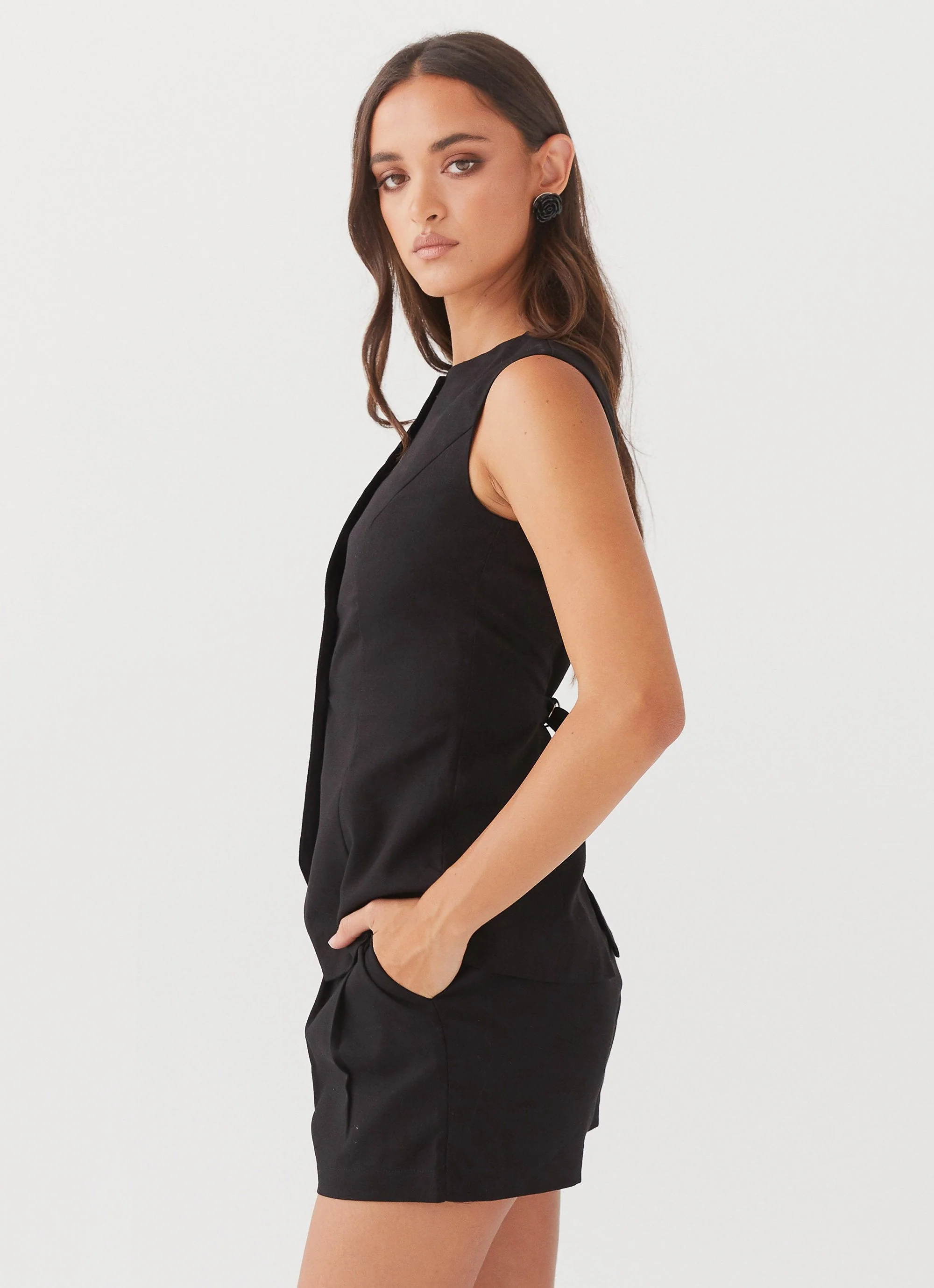 Born For Bordeaux Linen Vest - Black - Image 3