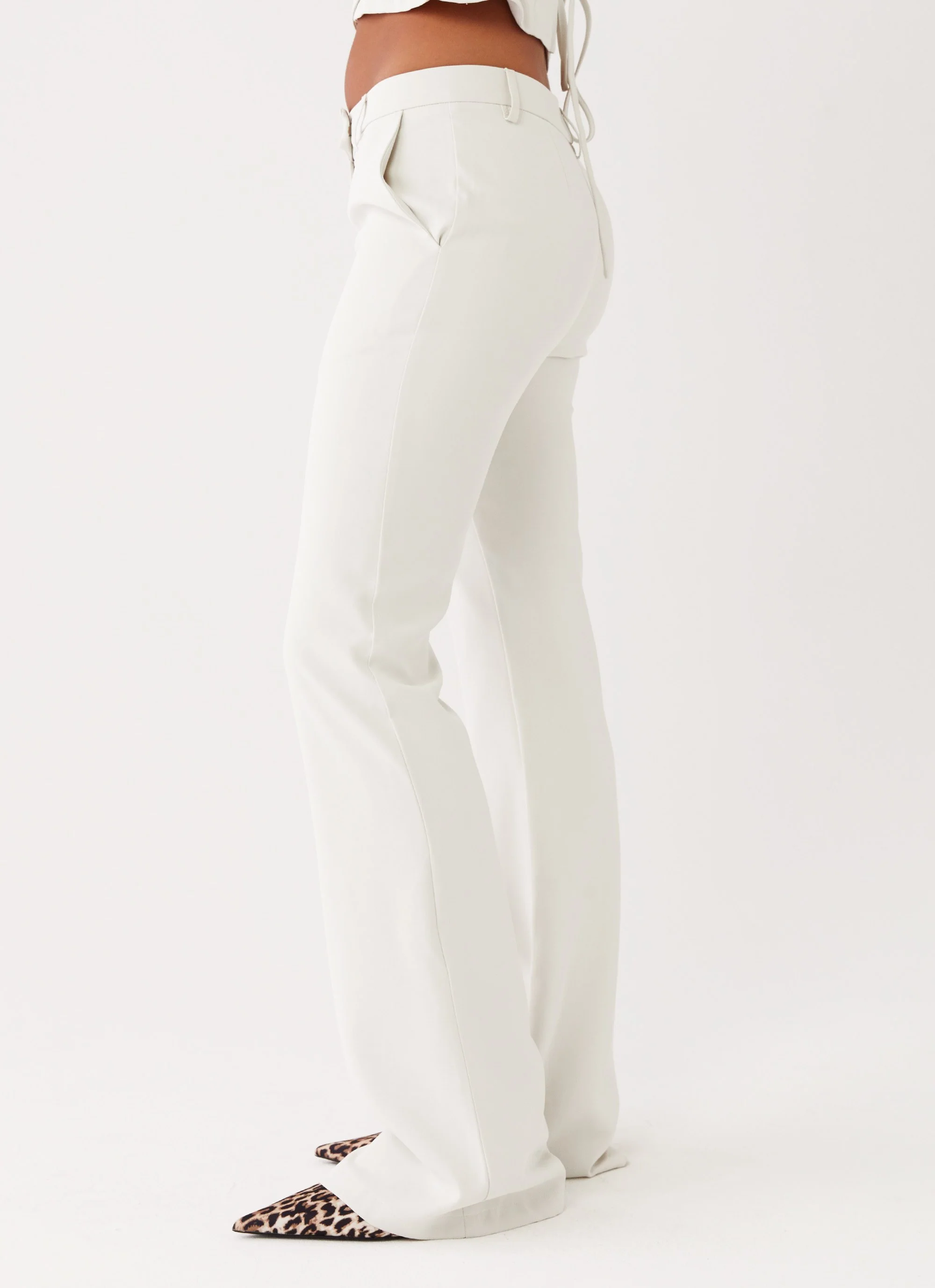 Cyra Low Rise Slim Fit Pants - Ivory - Image 3