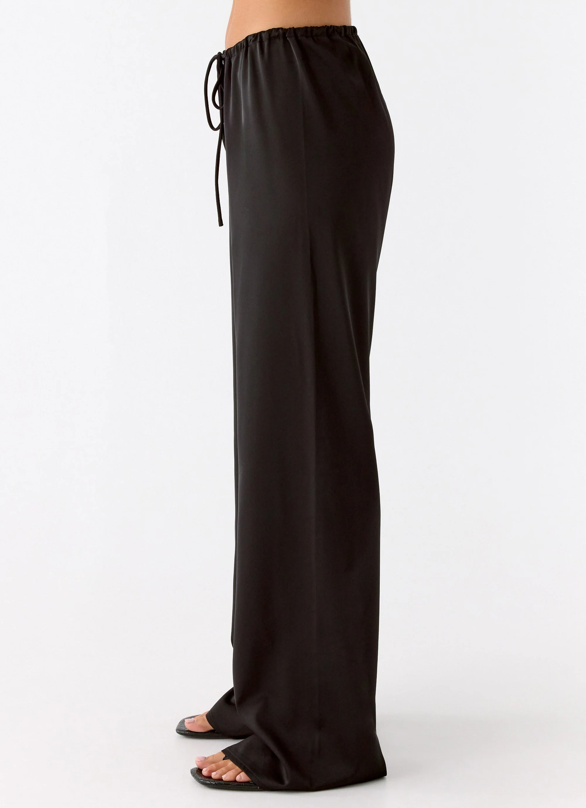 Deacon Low Rise Pants - Black - Image 3