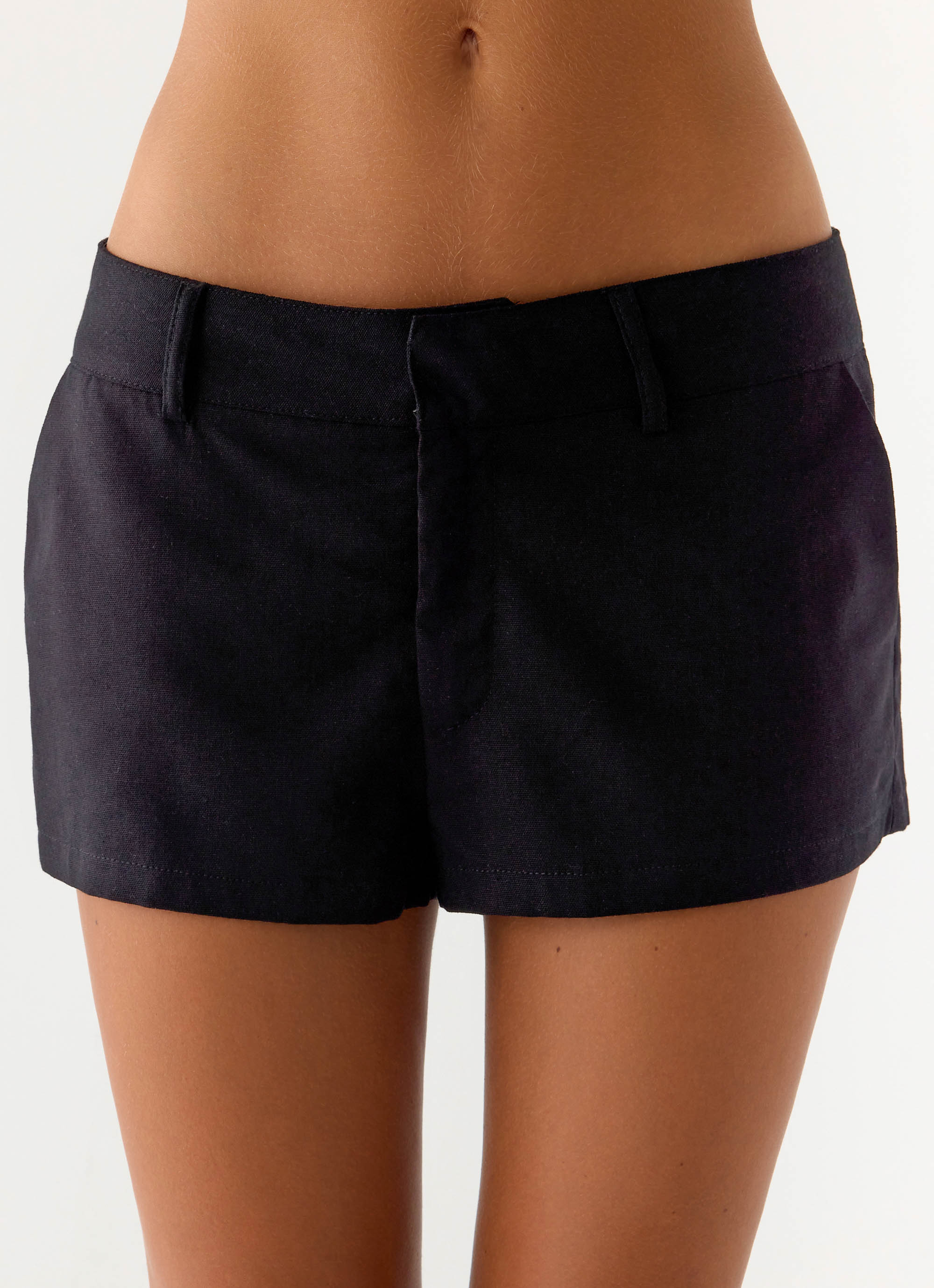 Delong Low Rise Linen Shorts - Black - Image 5