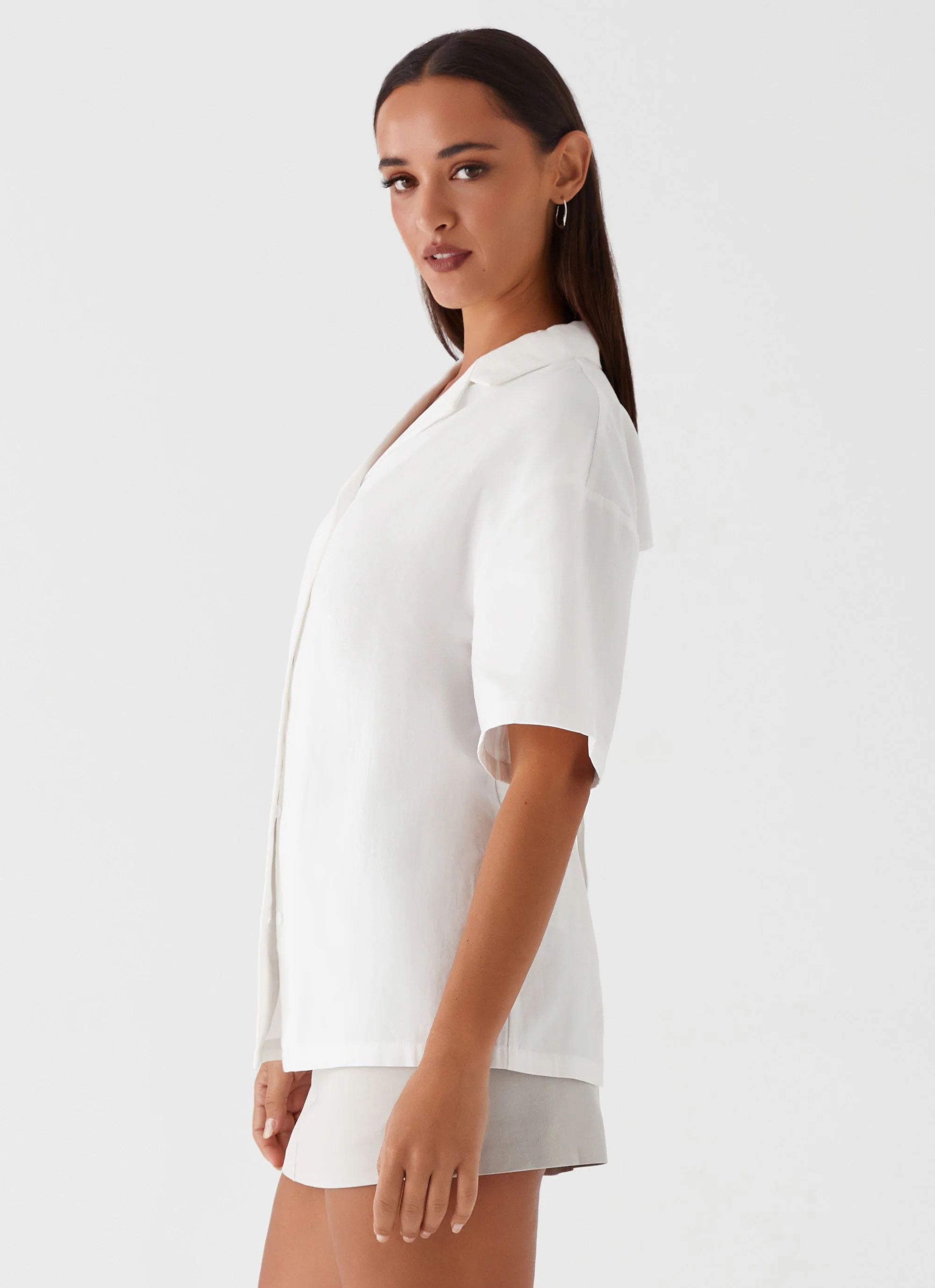 Hadley Open Back Short Sleeve Shirt - White - Image 3