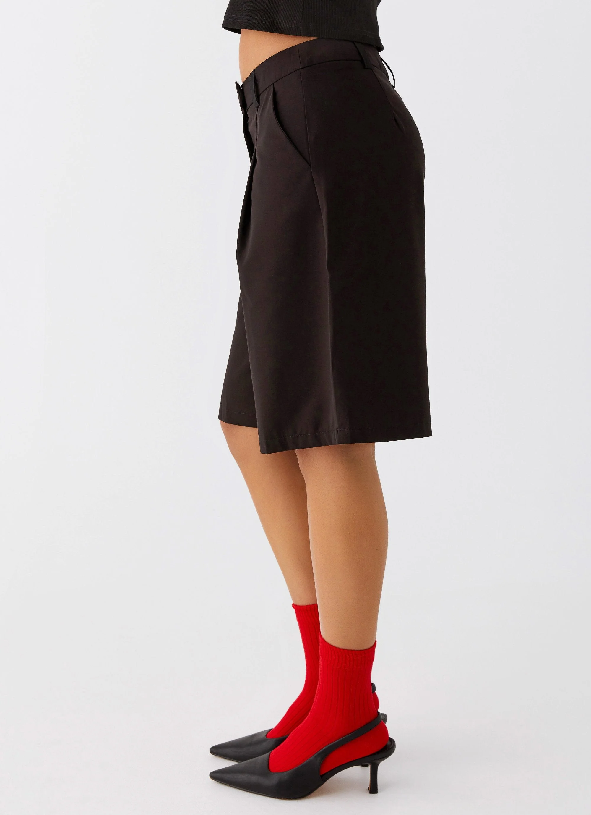 Jeni Long Tailored Jorts - Black - Image 3