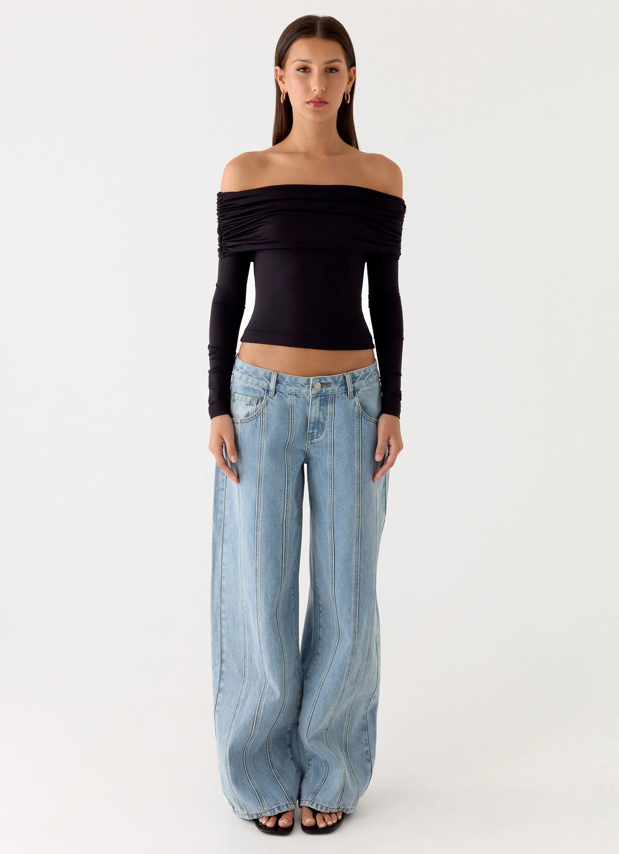 Johnny Low Rise Wide Leg Denim Jeans - Light Blue Wash - Image 2
