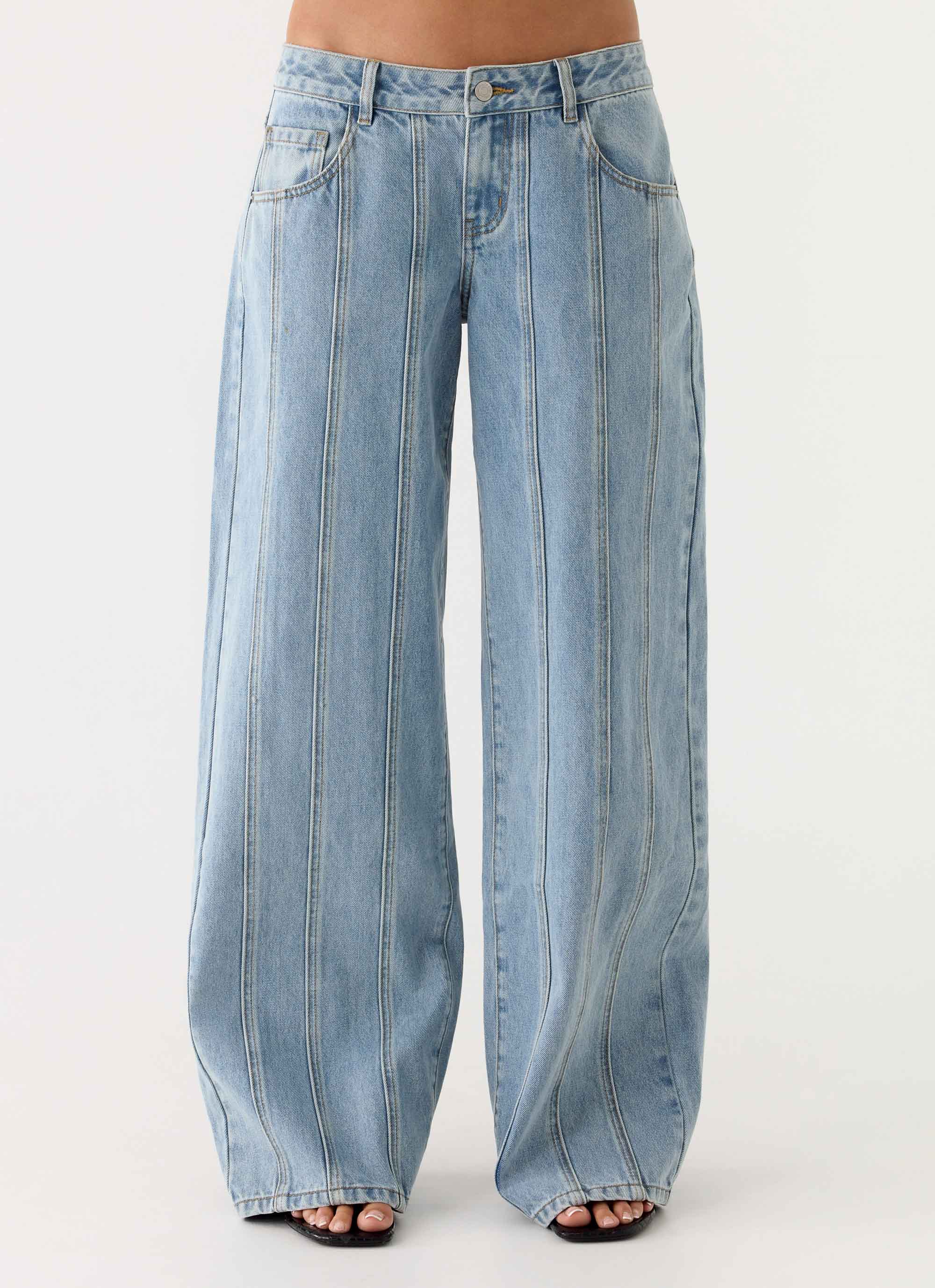 Johnny Low Rise Wide Leg Denim Jeans - Light Blue Wash - Image 5
