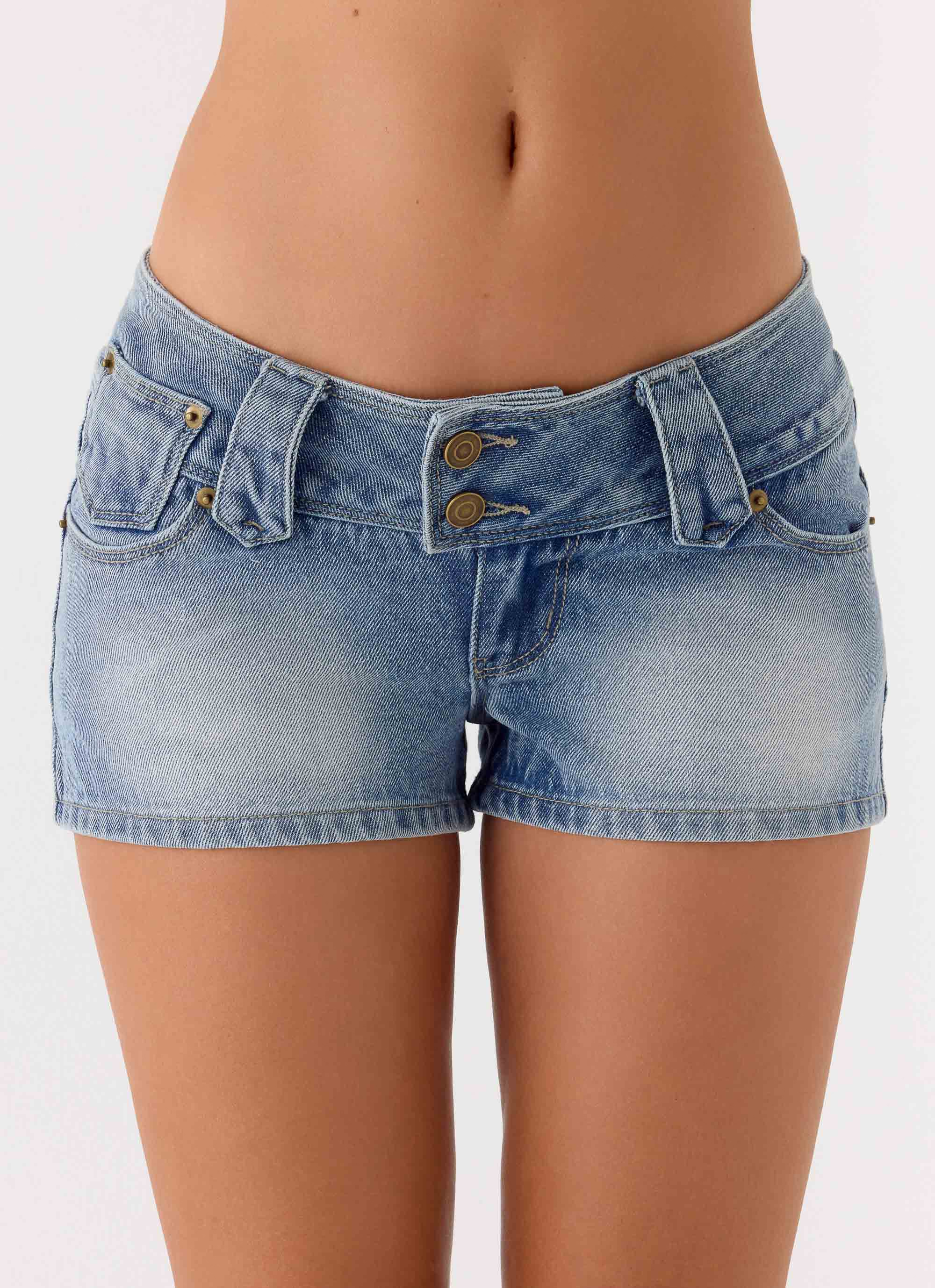 Justin Low Rise Denim Shorts - Vintage Blue Bleach Wash - Image 4