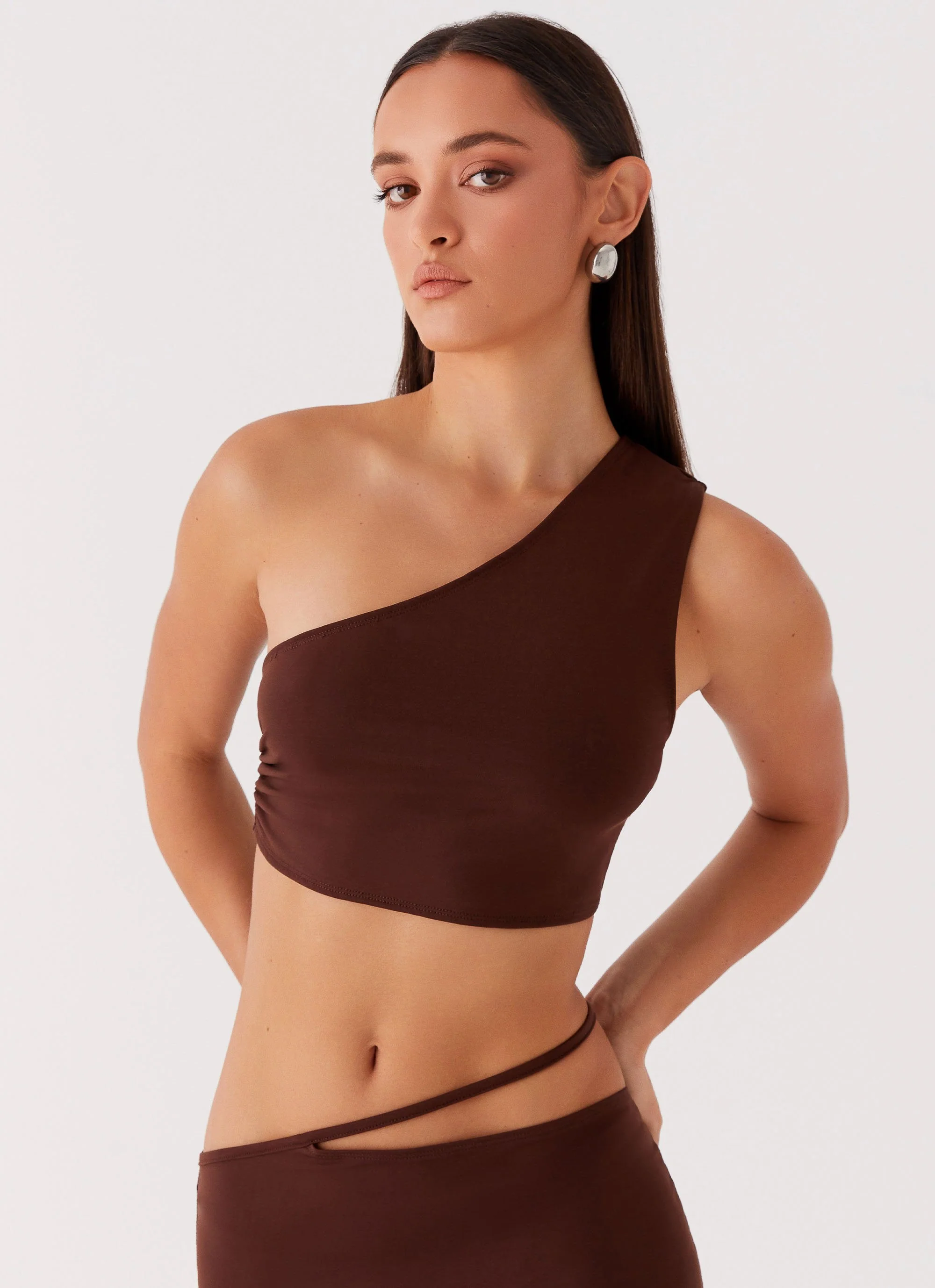 Like You Do One Shoulder Crop Top - Chocolate - Image 4