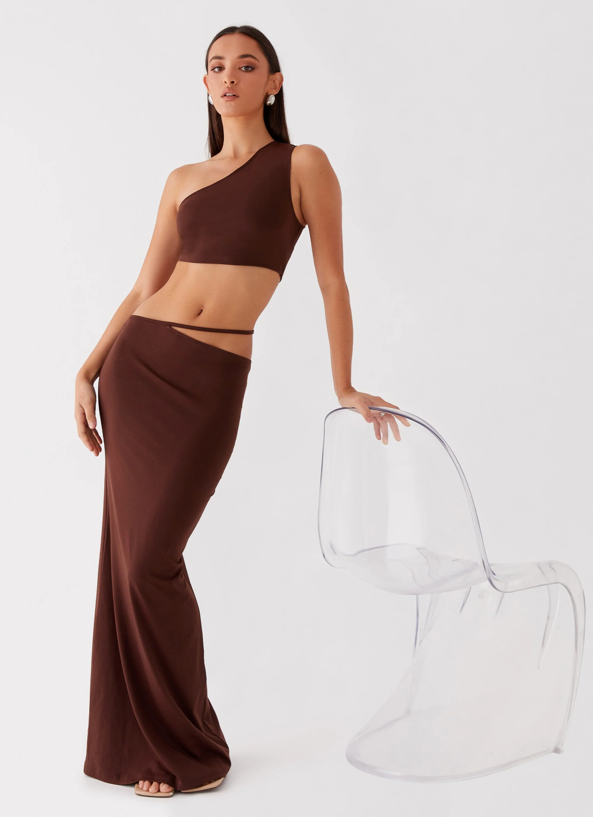 Like You Do One Shoulder Crop Top - Chocolate - Image 5