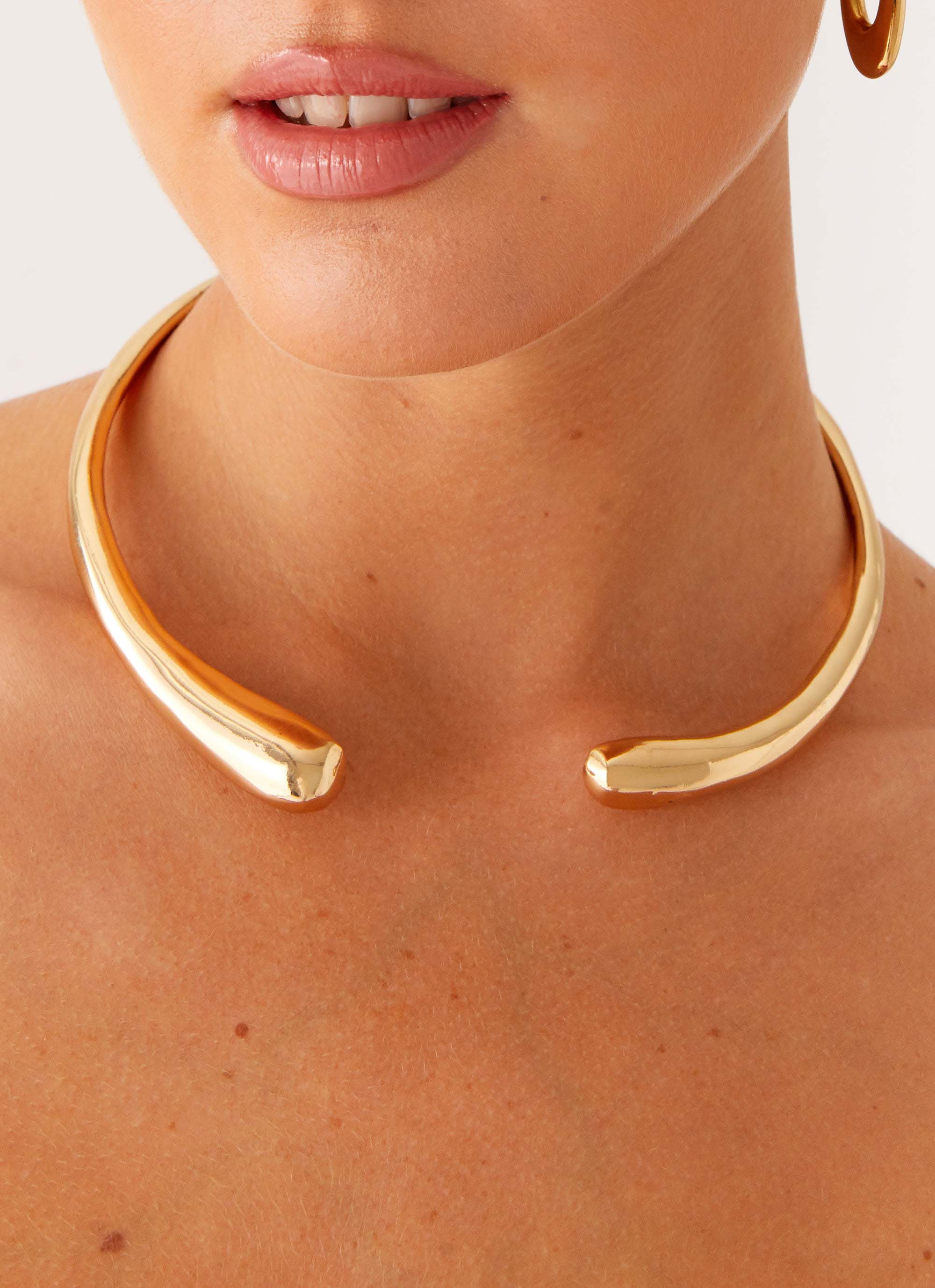Rayan Choker Necklace - Gold - Image 3