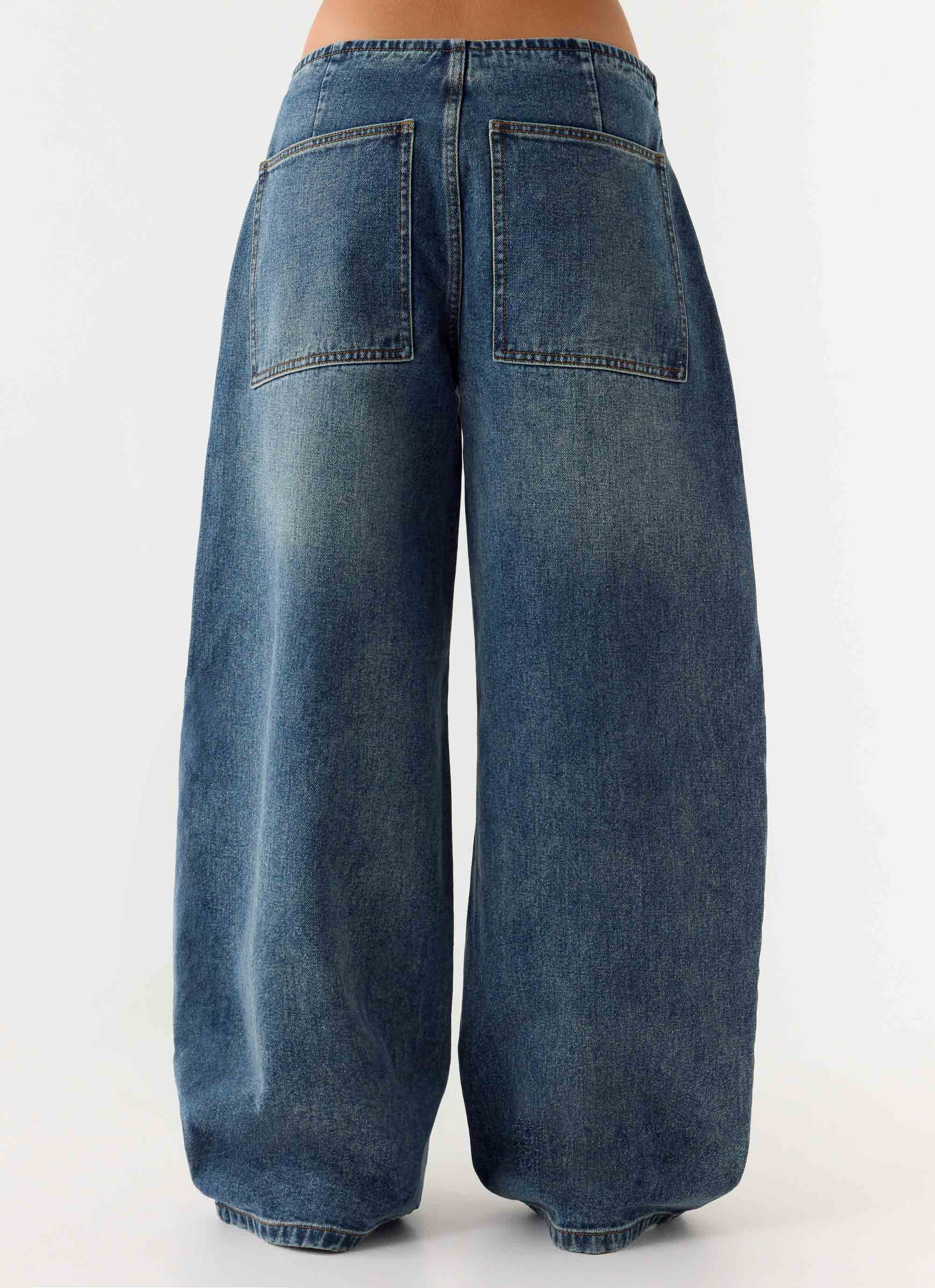 Seethal Low Rise Washed Denim Jeans - Mid Wash Blue - Image 4