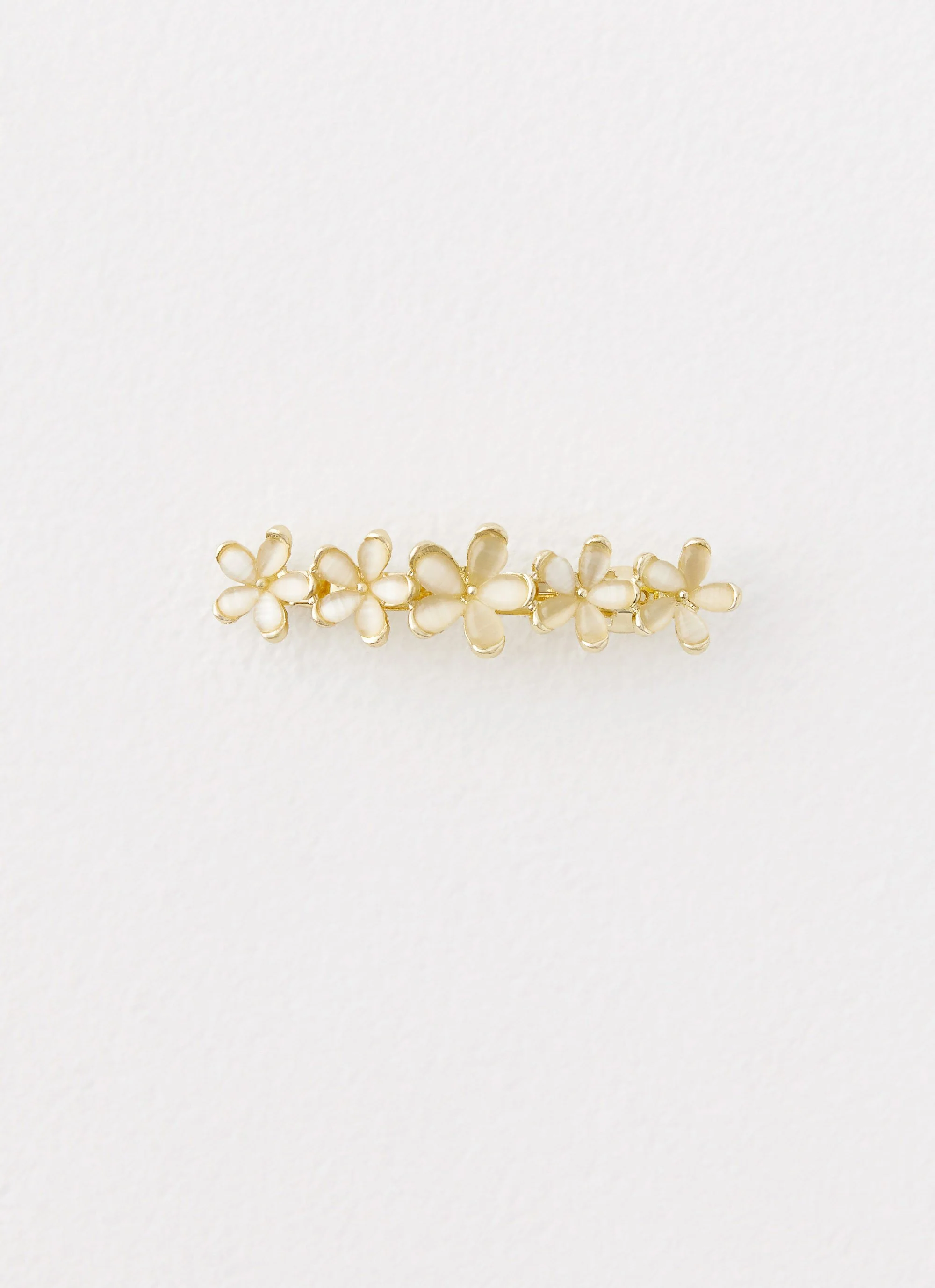 Summer Girl Hair Clip - Pearl - Image 2