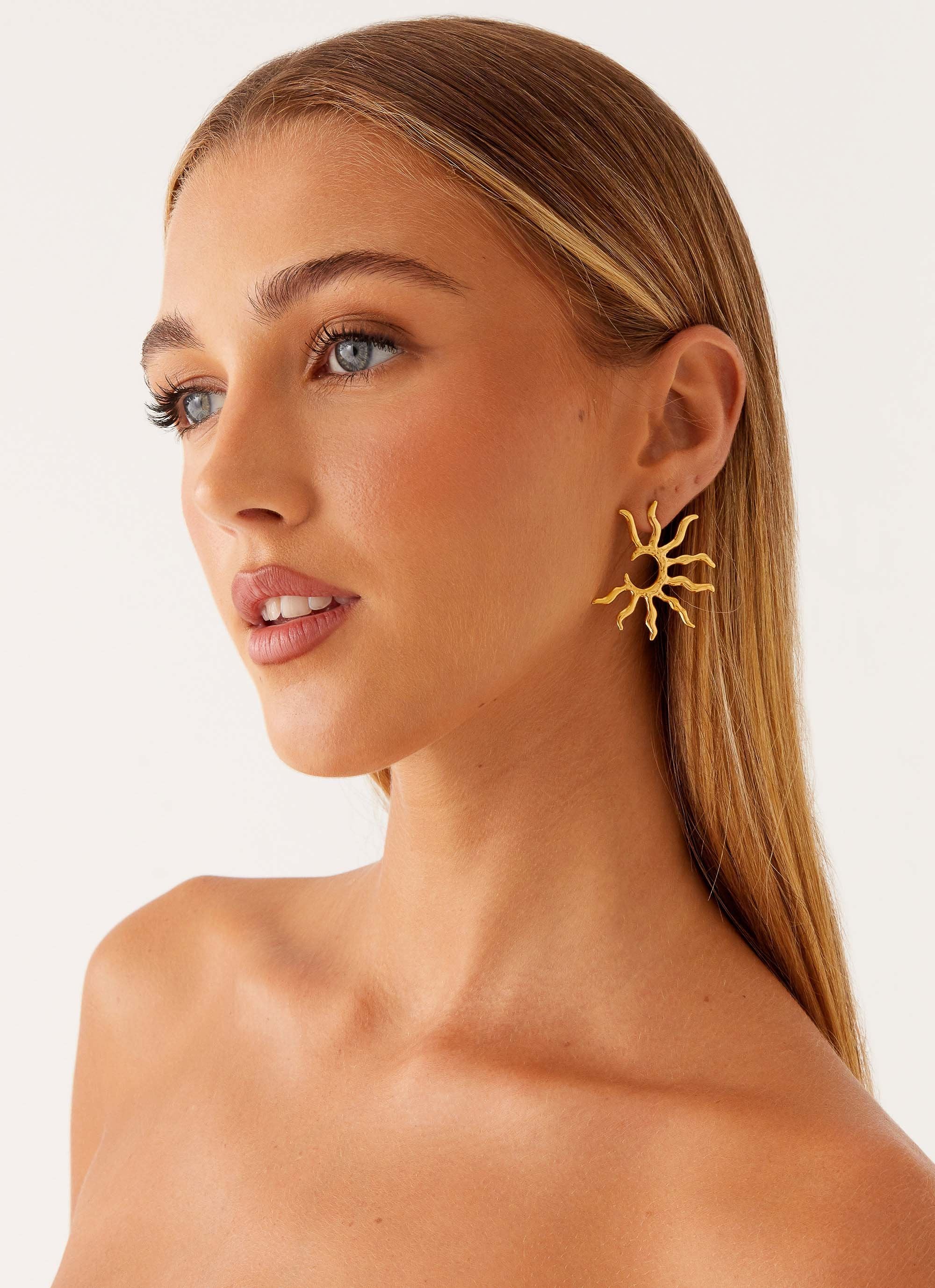 Sunny Earrings - Gold - Image 4