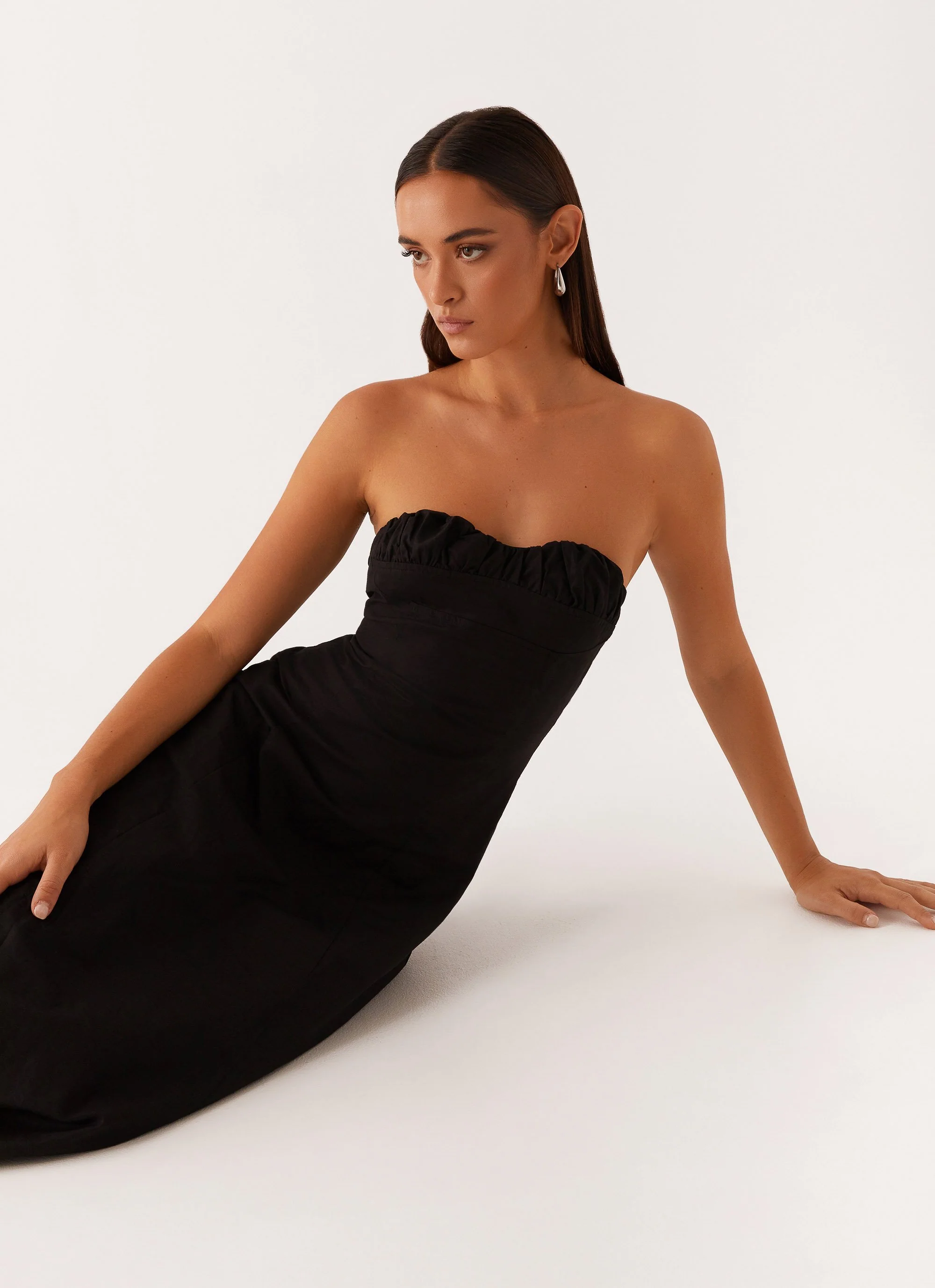Tayla Linen Maxi Dress - Black - Image 4