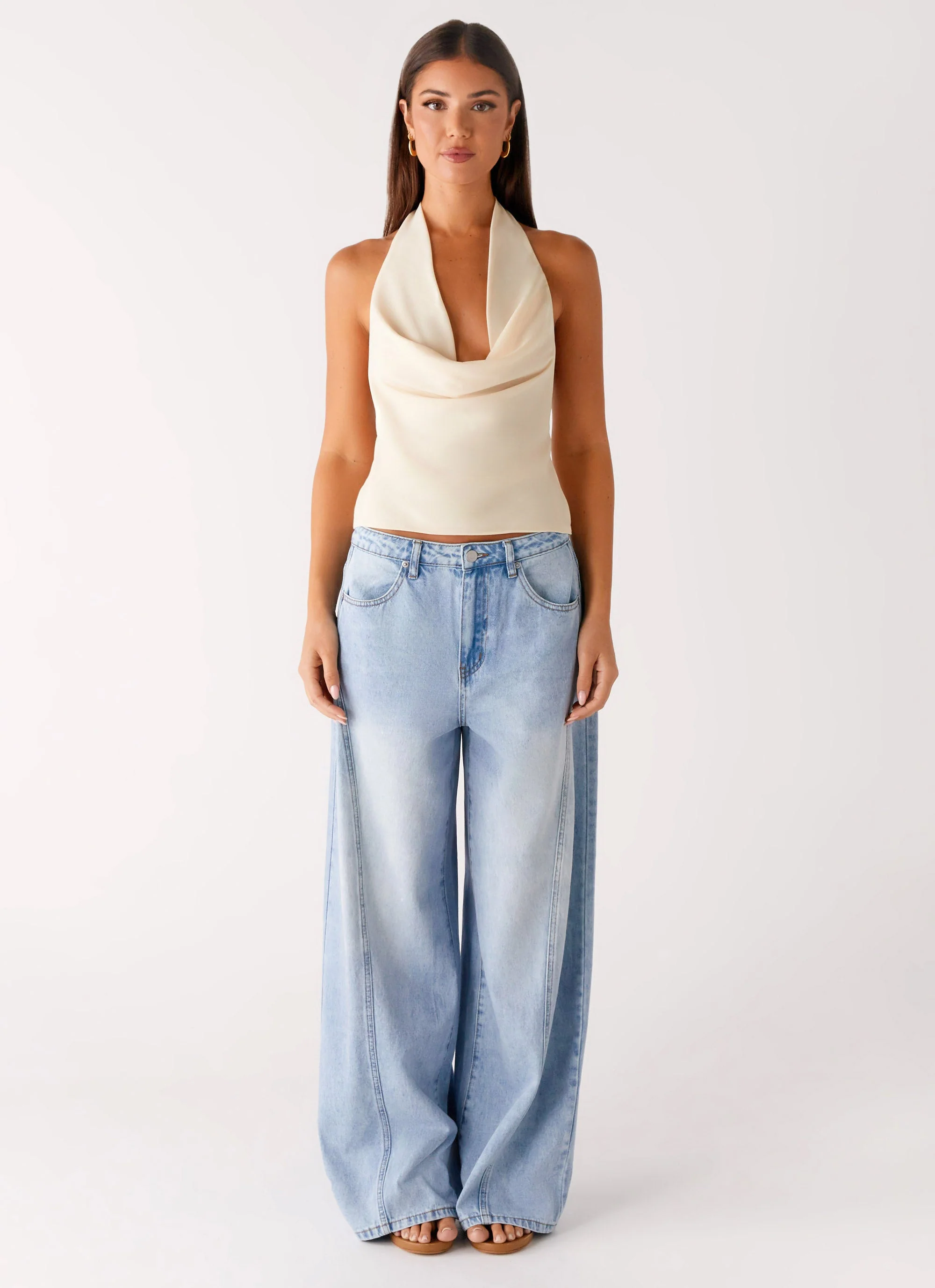Timeless Wide Leg Jeans - Bleached Blue - Image 4