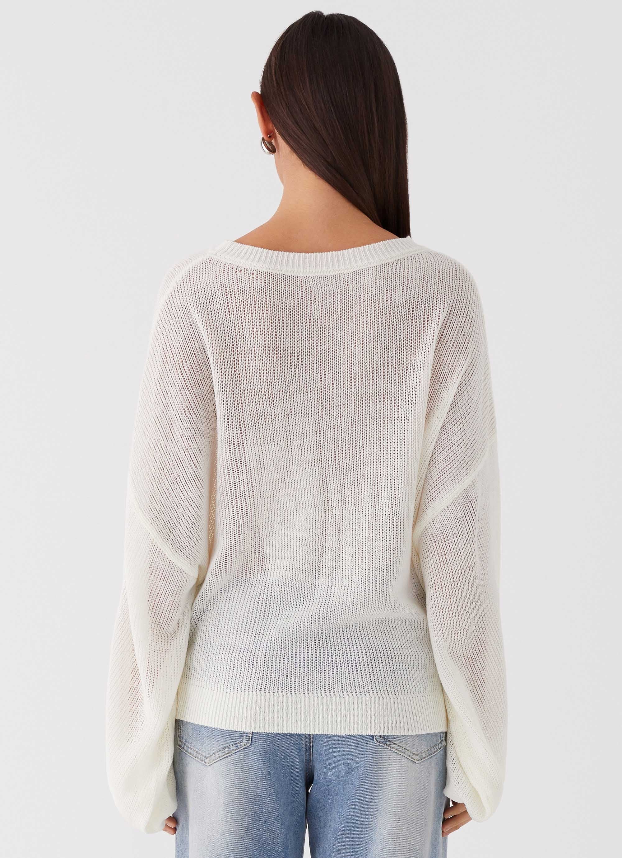 Tyla Oversized Knit Sweater - White - Image 6