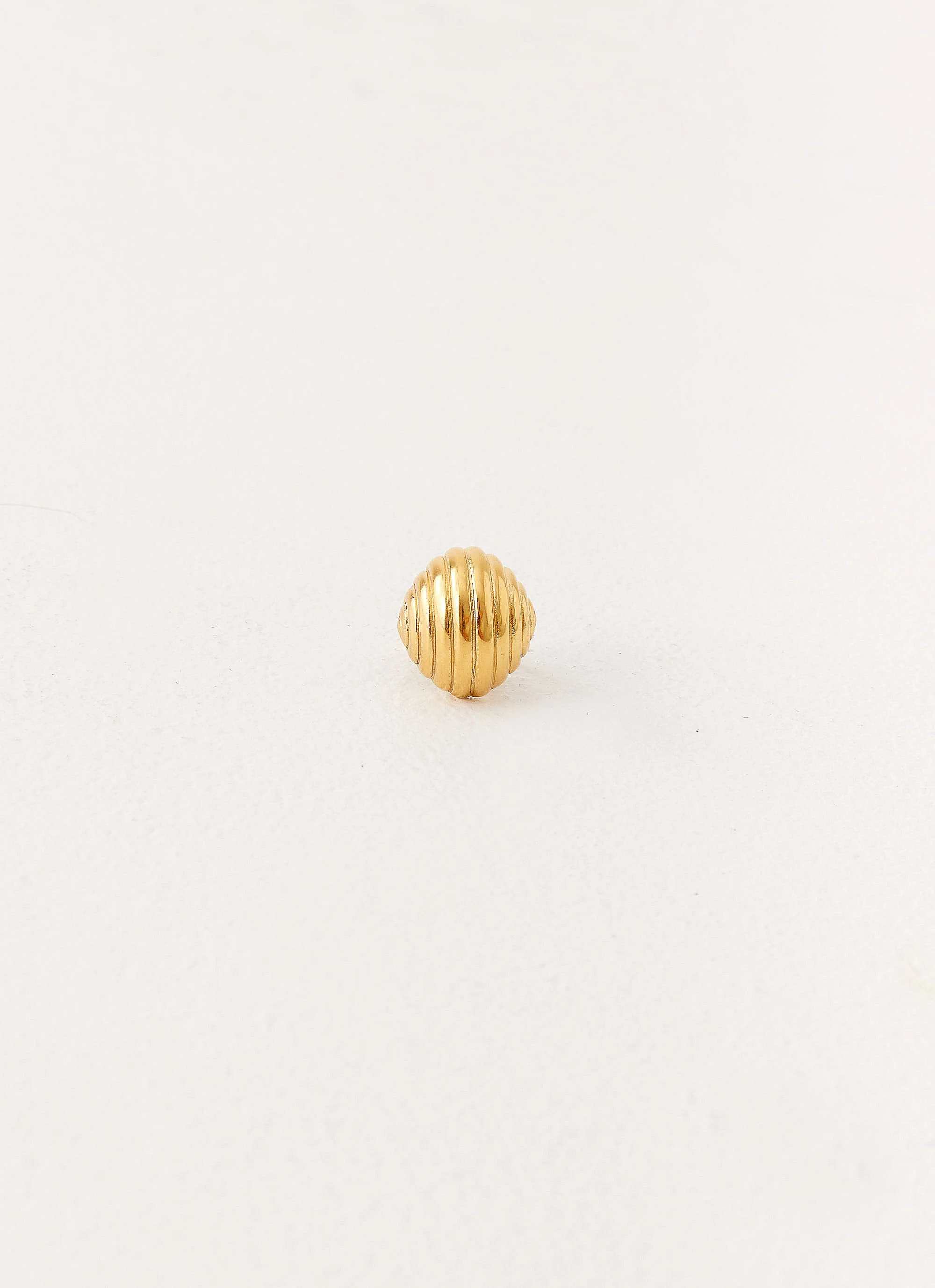 Vault Ring - Gold - Image 3