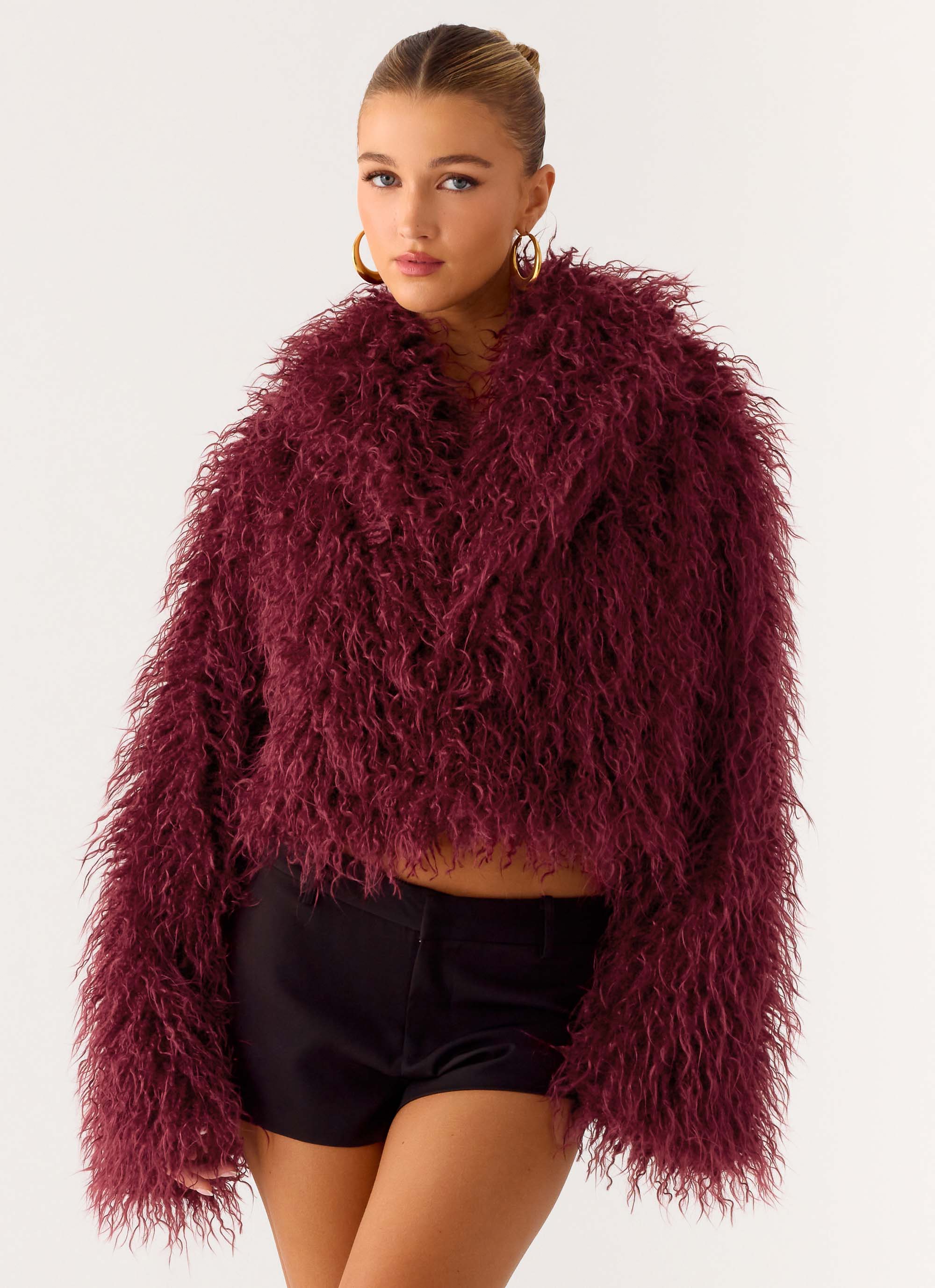 Virginia Cropped Faux Fur Jacket - Maroon - Image 9