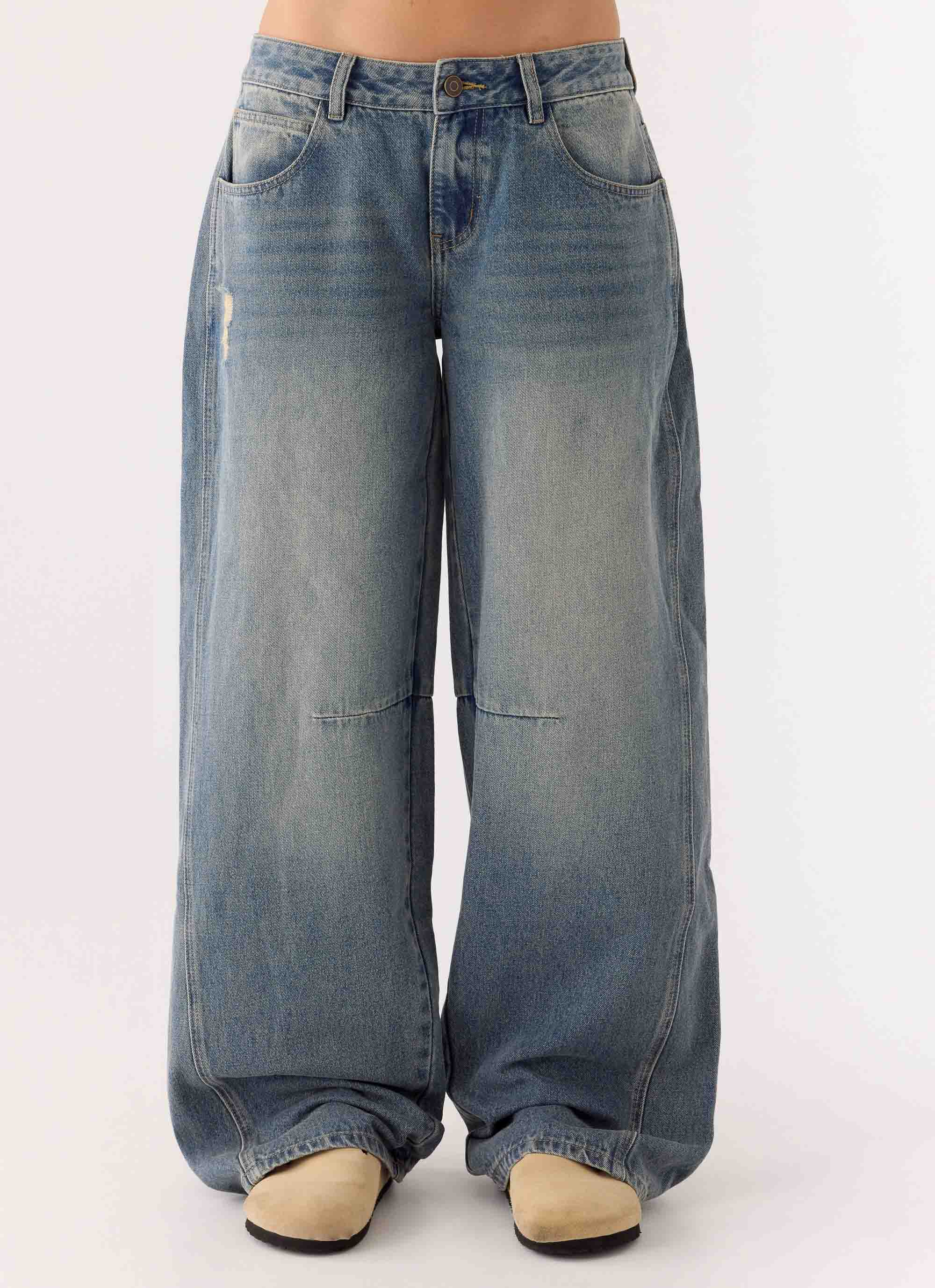 Waylon Low Rise Denim Jeans - Mid Wash Blue - Image 3